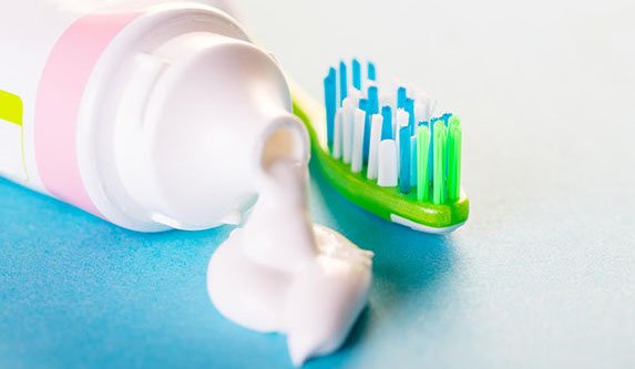 Your guide to choosing the ideal toothpaste dentist arana hills